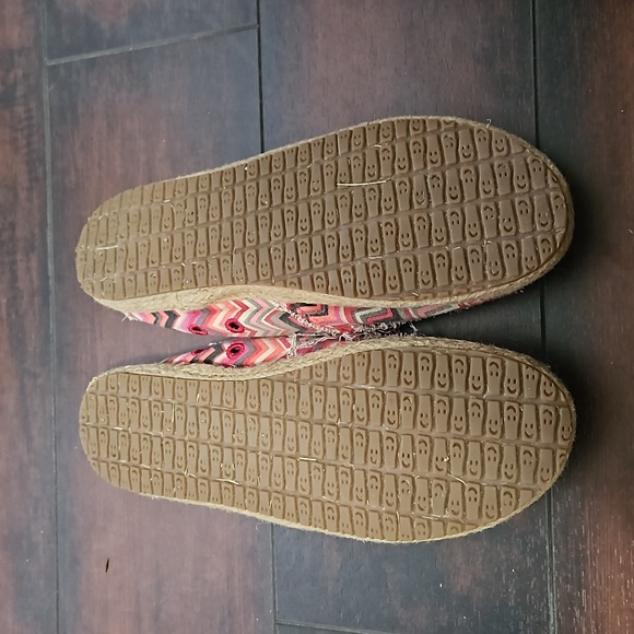 Zigzag Sanuk - Picture 3 of 3